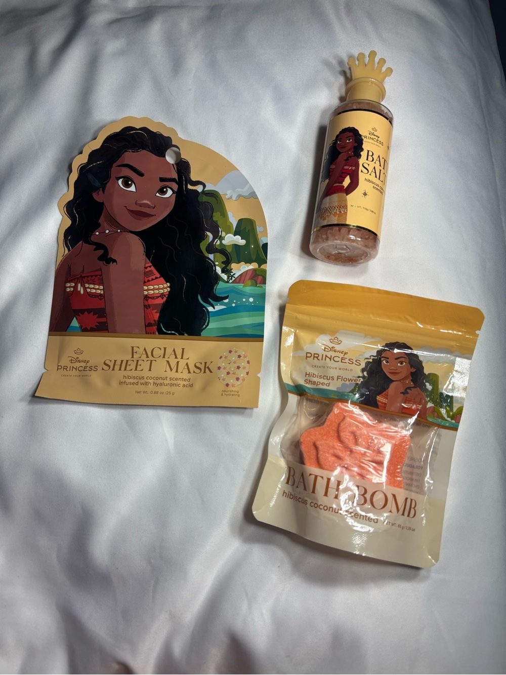 3 New Disney Princess Moana Facial Sheet Mask + Bath Salts & Bomb Set